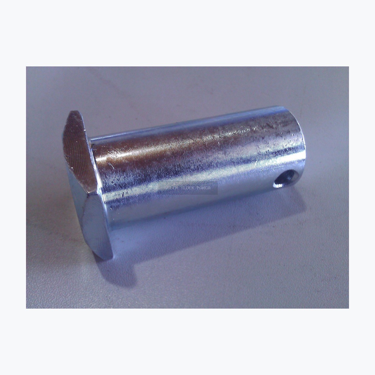 New Holland HID. ASKI KL.PIMI ALT SAG 574882 Kaldırıcı ve askı kolları yedek parça