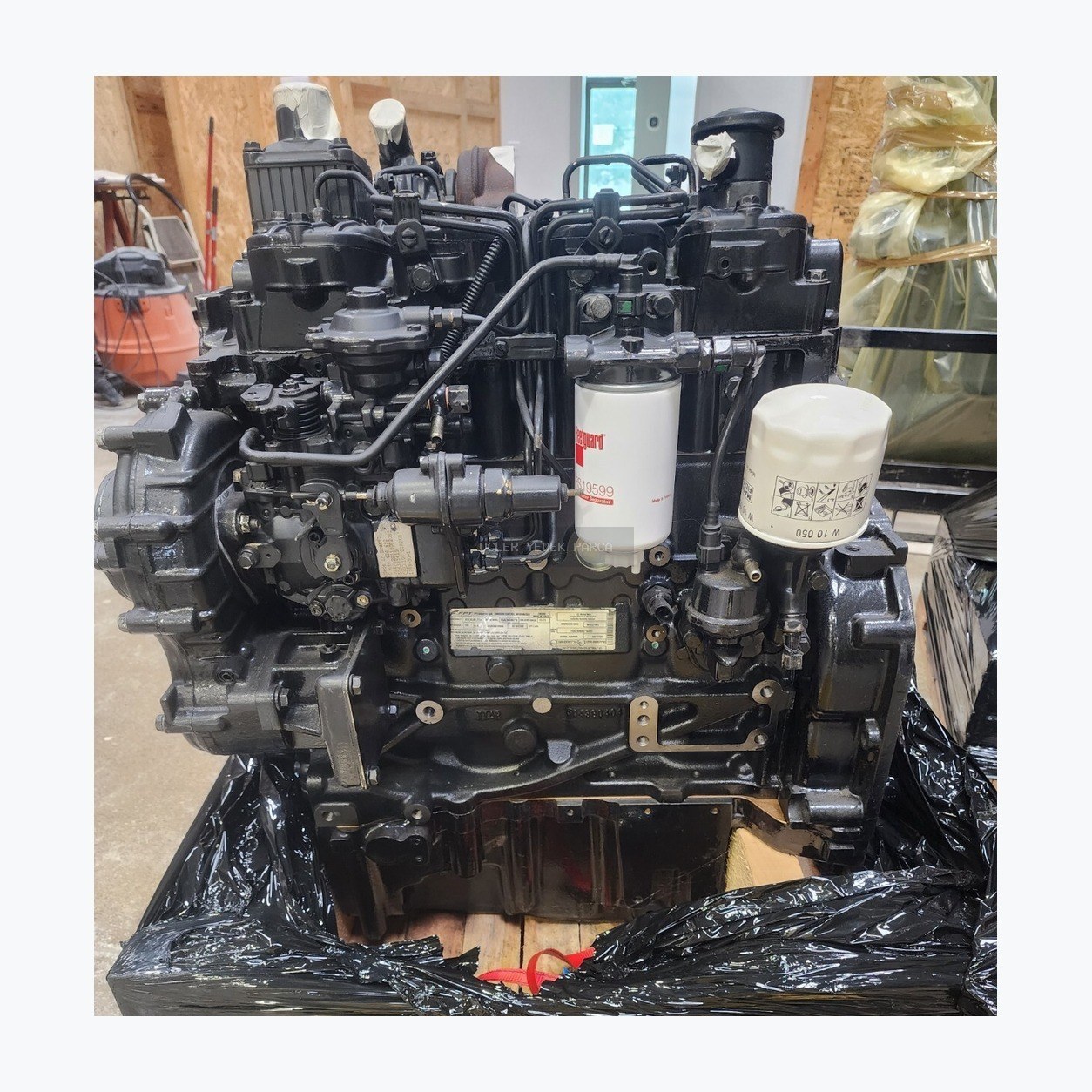New Holland KOMPLE MOTOR 84176259 Diğer motor parçaları yedek parça