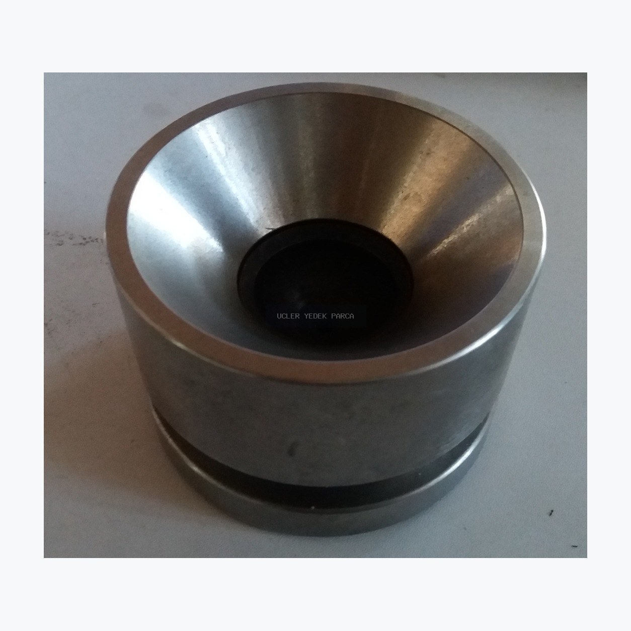 New Holland SILINDIR PISTON 84188529 Piston ve segman yedek parça