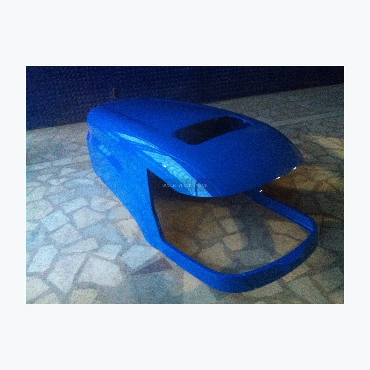 New Holland ON KAPORTA TT KOMPLE 84300664 Diğer kaporta parçaları yedek parça