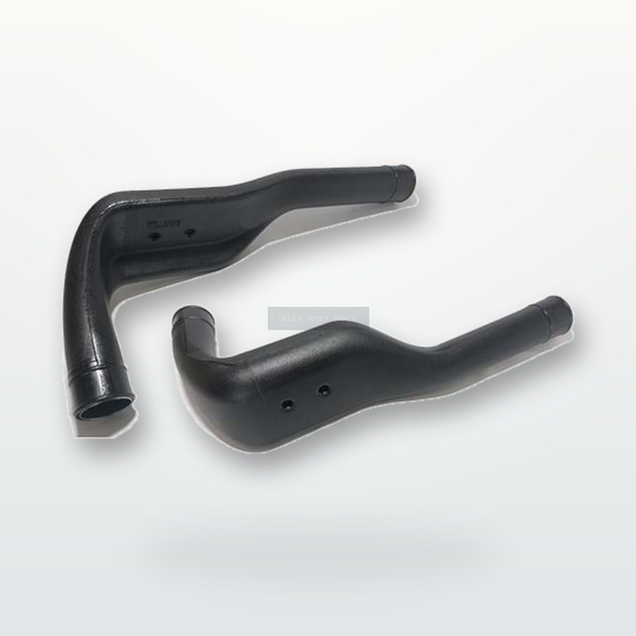 New Holland BORU PLASTIK INTERCOOLER 84333479 Diğer soğutma parçaları yedek parça