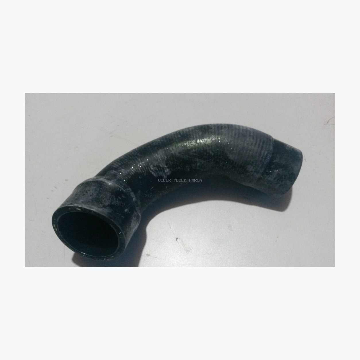 New Holland HORTUM RAD. SU GİRİŞ 84354732 Radyatör ve parçaları yedek parça