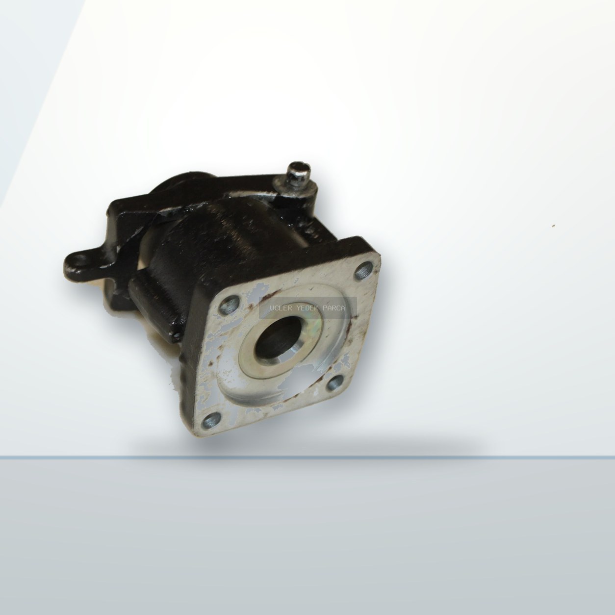 New Holland FREN ,SİLİNDİR KMP92169306 Fren merkezleri ve silindirleri yedek parça