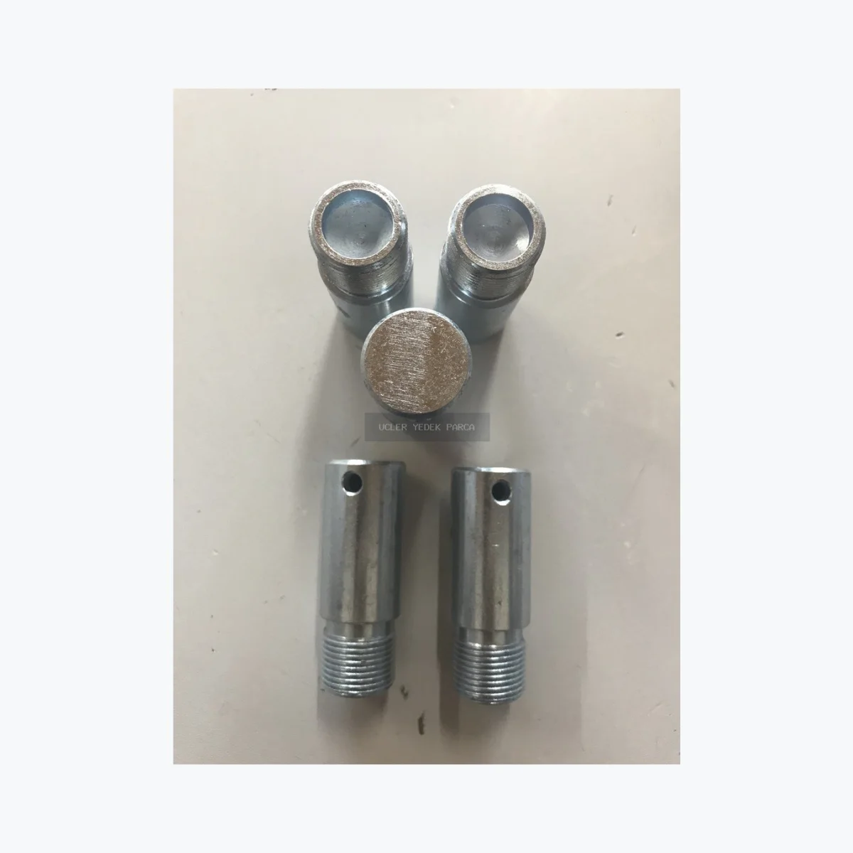 New Holland EL FRENİ KOLU PERNOSU 572696 Diğer fren parçaları yedek parça