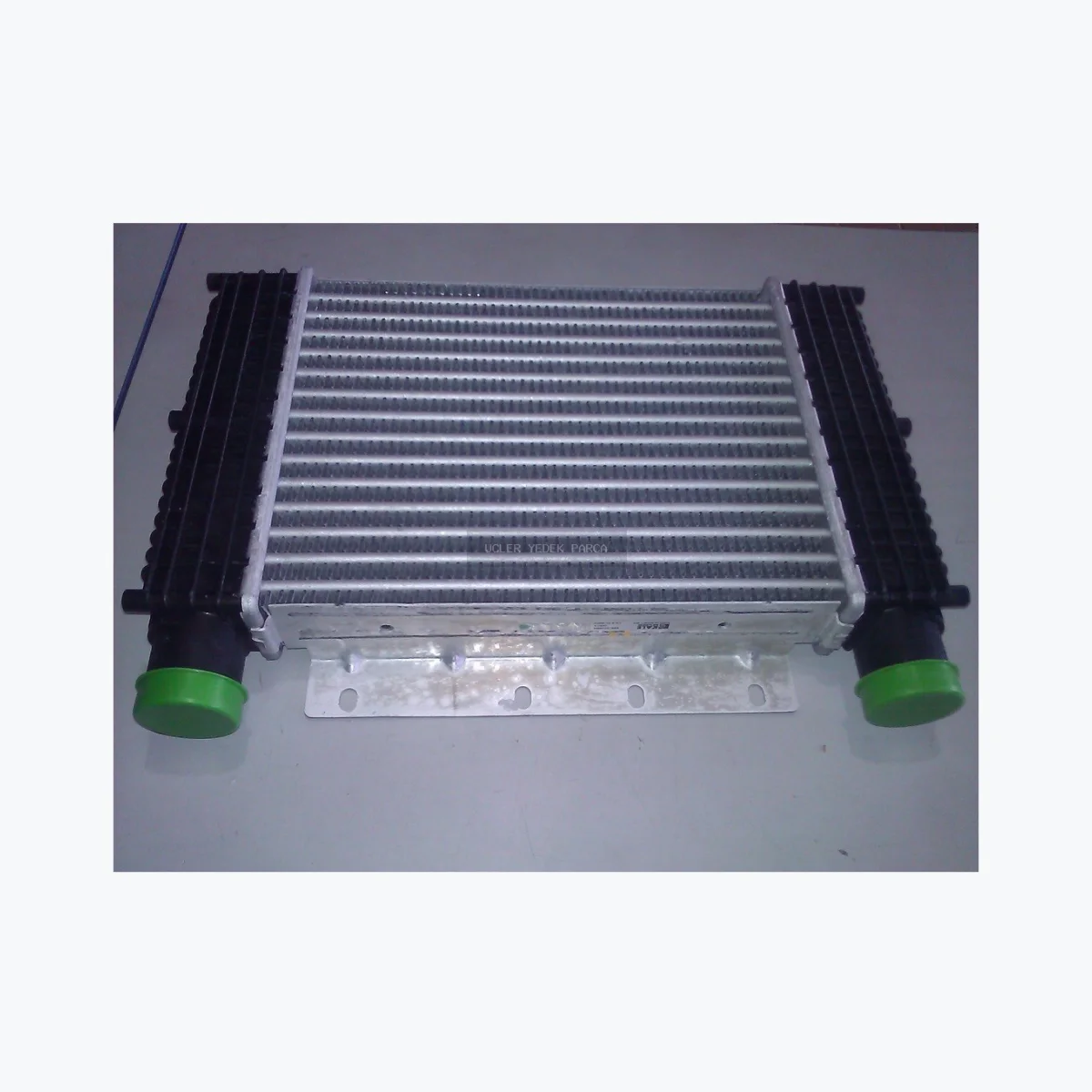 New Holland INTERCOOLER 84408677 Diğer soğutma parçaları yedek parça
